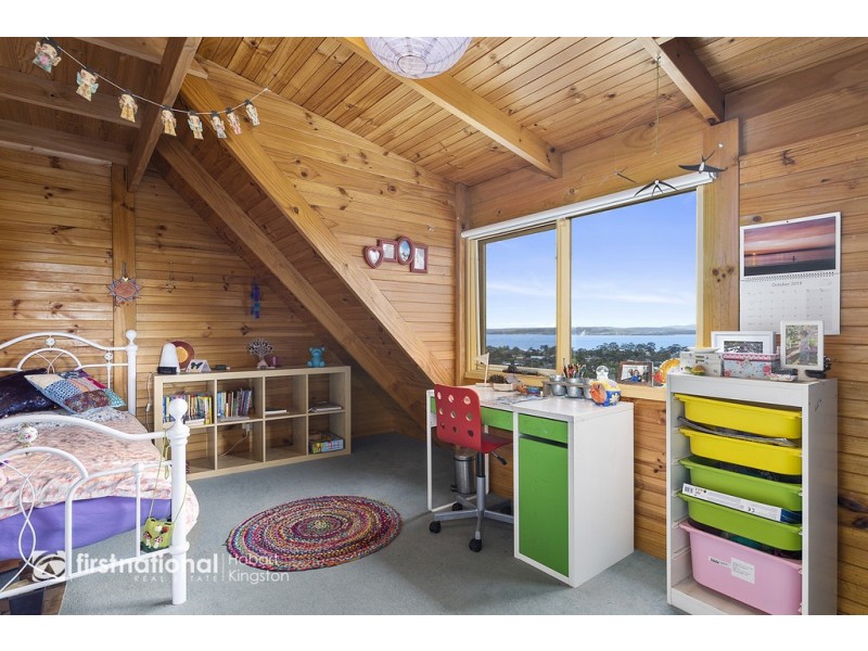 4 Emerald Court, Blackmans Bay TAS 7052