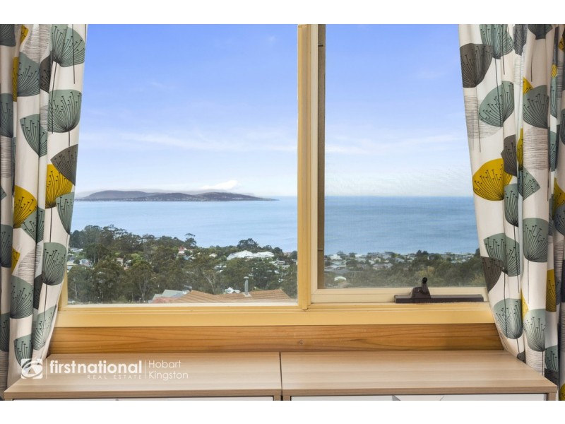 4 Emerald Court, Blackmans Bay TAS 7052