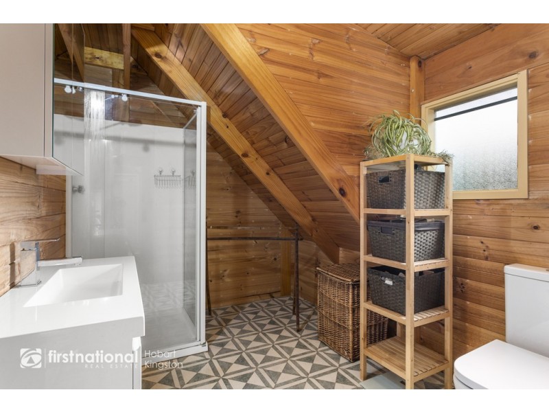 4 Emerald Court, Blackmans Bay TAS 7052