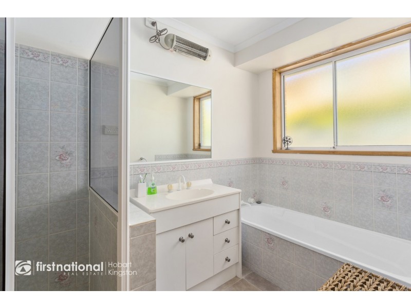 1/21 Mariner Circle, Huntingfield TAS 7055