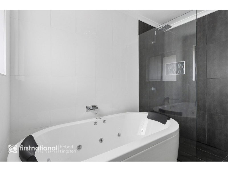 194 Redwood Road, Kingston TAS 7050