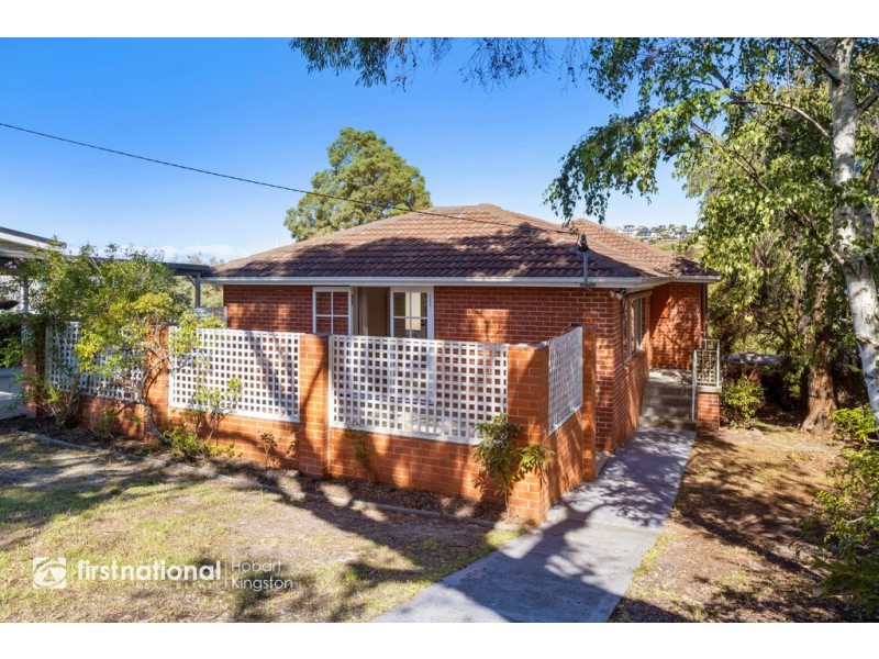 15 Tarana Road, Blackmans Bay TAS 7052