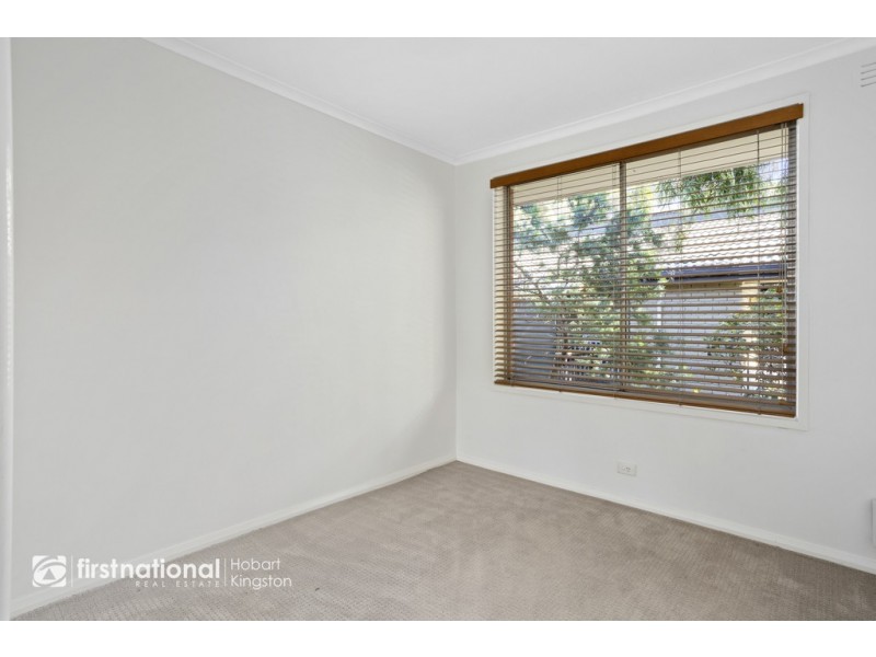 15 Tarana Road, Blackmans Bay TAS 7052