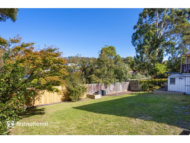 15 Tarana Road, Blackmans Bay TAS 7052