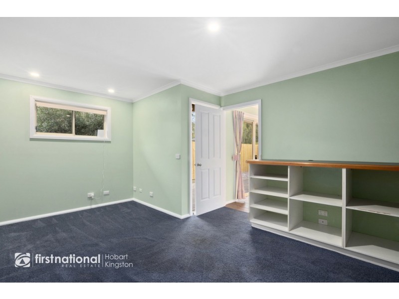 1A/34 Golden Grove Drive, Blackmans Bay TAS 7052