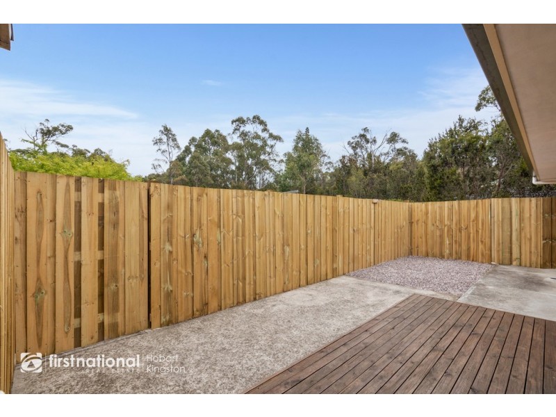 1A/34 Golden Grove Drive, Blackmans Bay TAS 7052