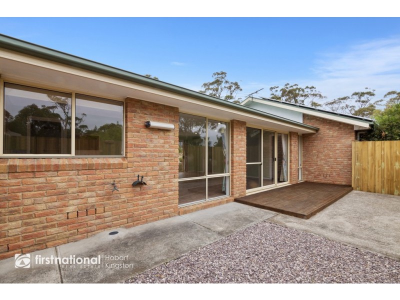 1A/34 Golden Grove Drive, Blackmans Bay TAS 7052