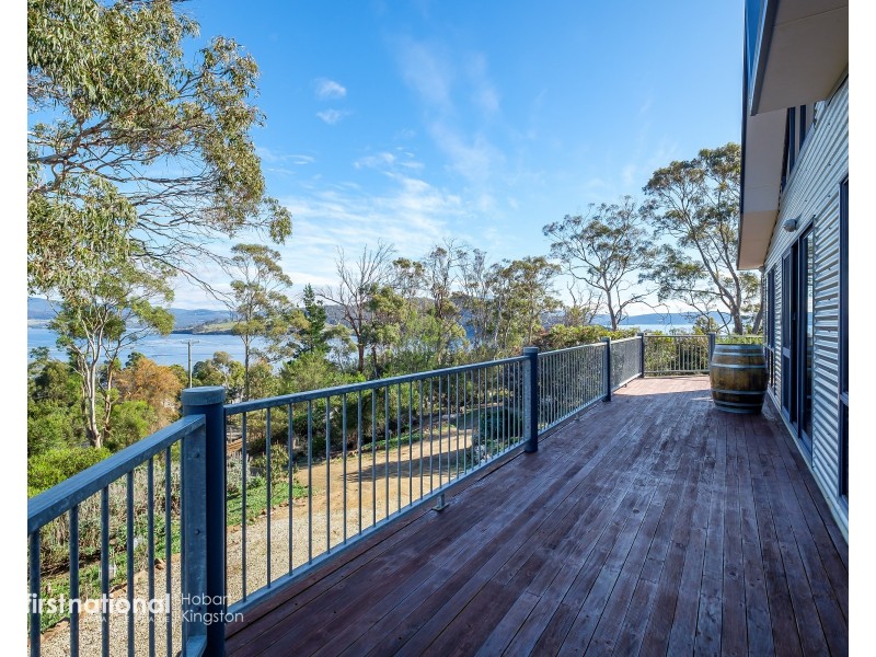 87 Bruny Island Main Road, Dennes Point TAS 7150