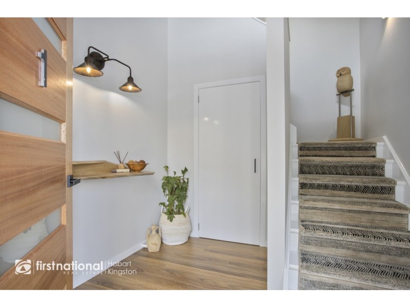 1/46 Willowbend Road, Kingston TAS 7050