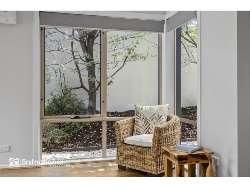 1/46 Willowbend Road, Kingston TAS 7050