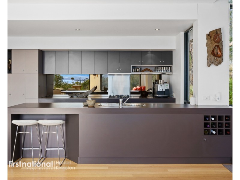 27 Fossil Cove Drive, Blackmans Bay TAS 7052