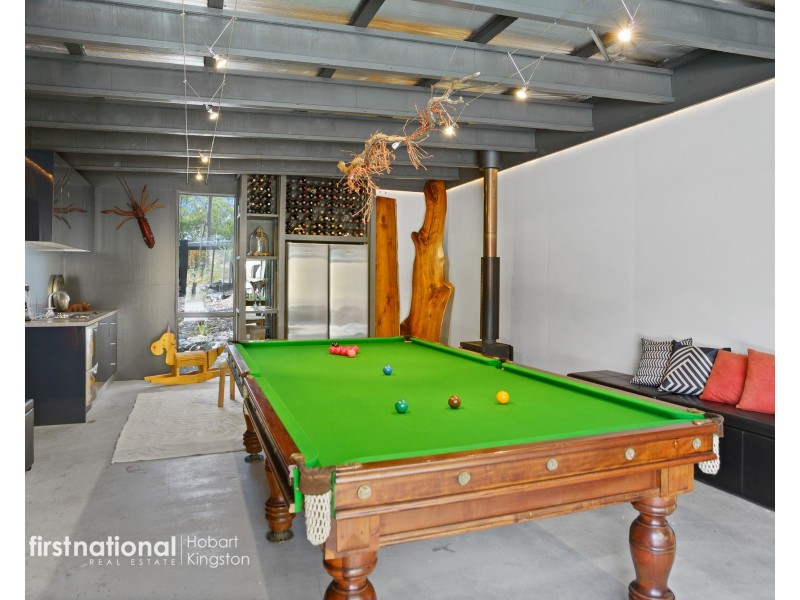 27 Fossil Cove Drive, Blackmans Bay TAS 7052