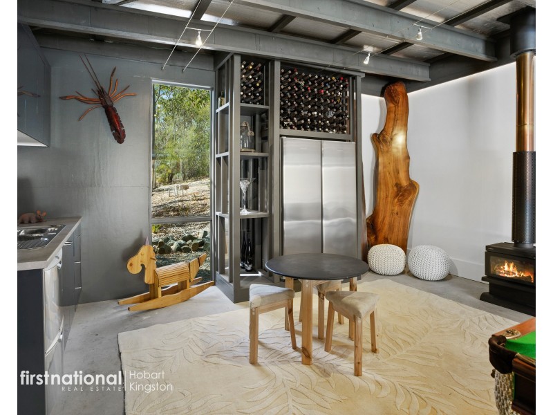 27 Fossil Cove Drive, Blackmans Bay TAS 7052