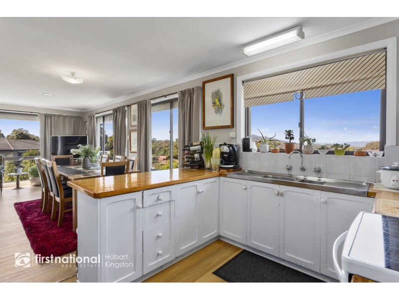 42 Pine Avenue, Kingston TAS 7050