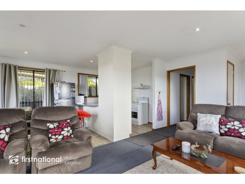 3/16 Pearsall Avenue, Blackmans Bay TAS 7052