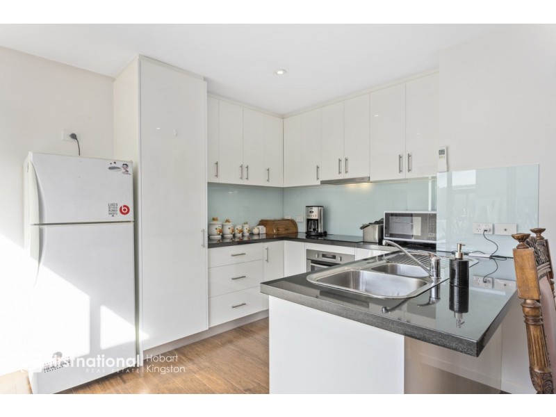 1/1 Tonic Hill Court, Kingston TAS 7050