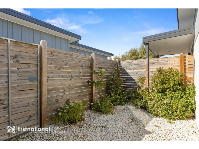 1/1 Tonic Hill Court, Kingston TAS 7050