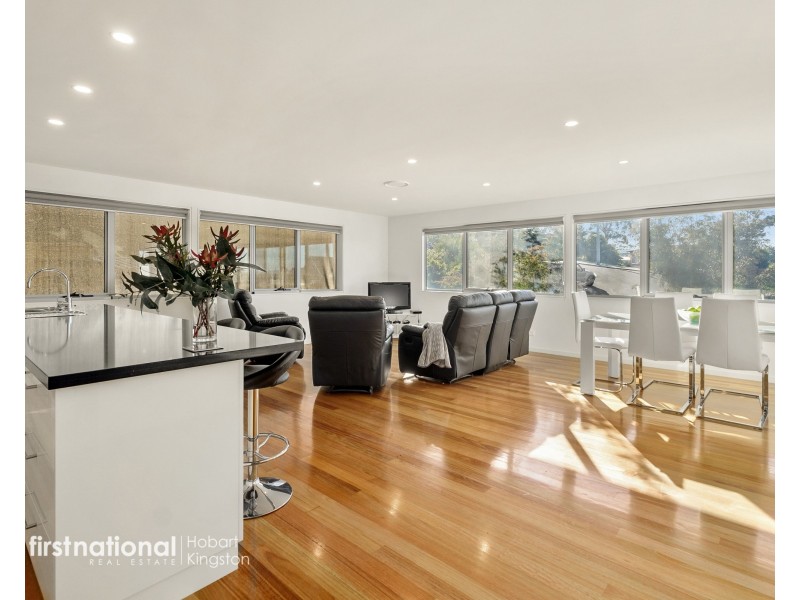 49 Delta Avenue, Taroona TAS 7053