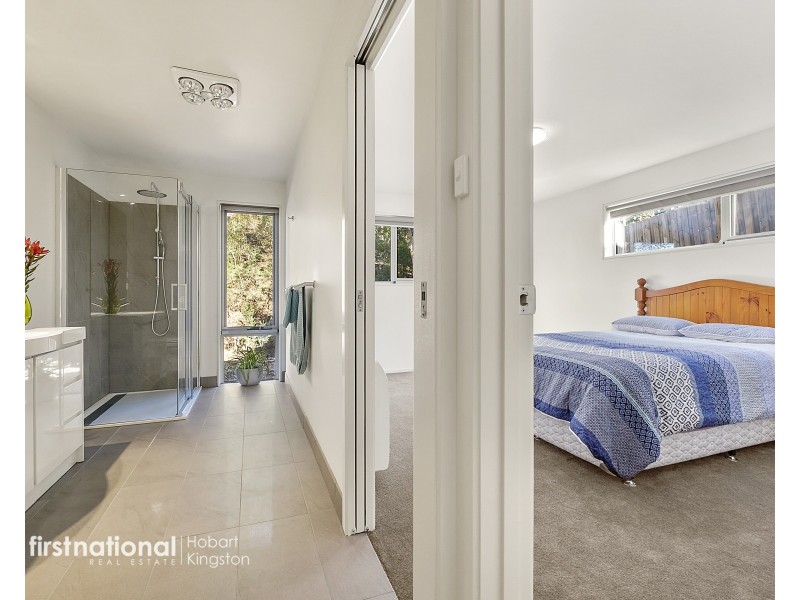 49 Delta Avenue, Taroona TAS 7053