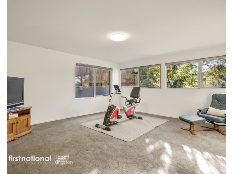 49 Delta Avenue, Taroona TAS 7053