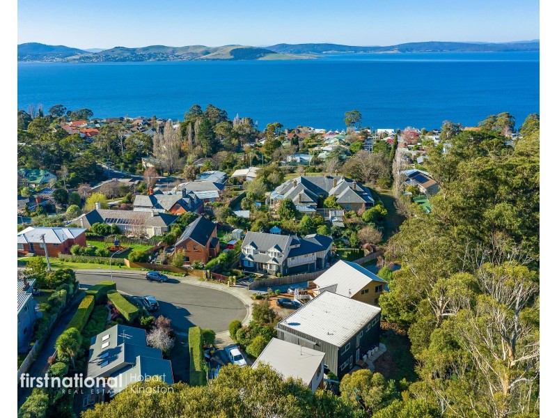49 Delta Avenue, Taroona TAS 7053