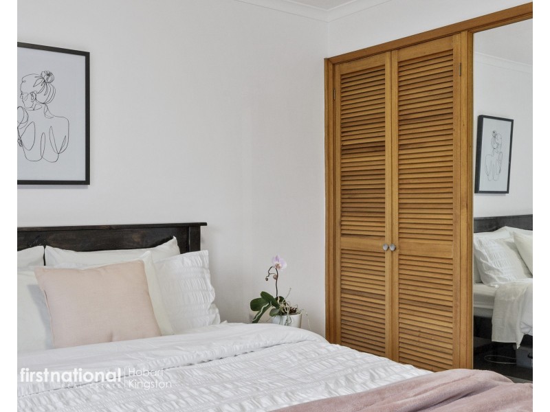 1/32 Pearl Place, Blackmans Bay TAS 7052