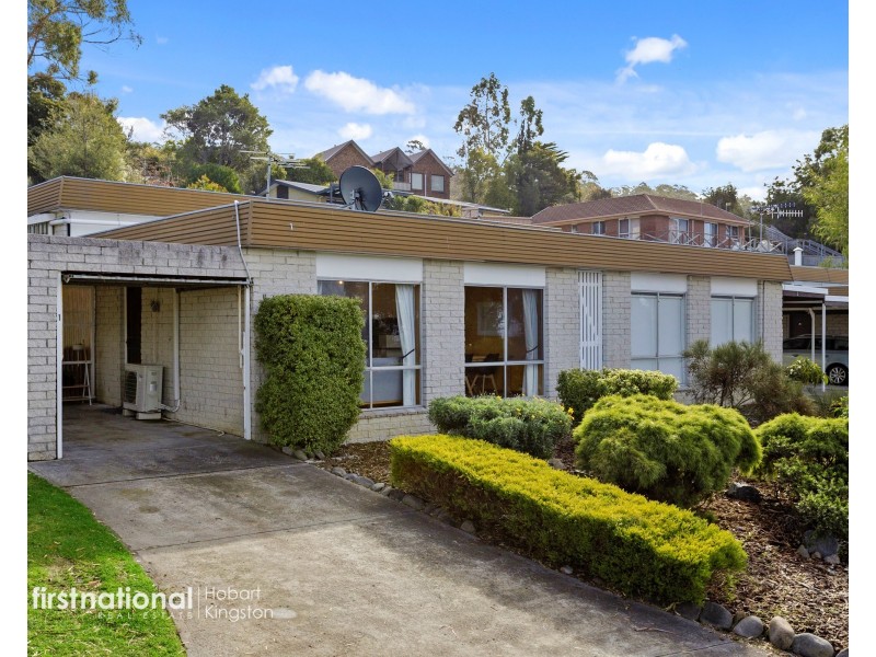 1/32 Pearl Place, Blackmans Bay TAS 7052