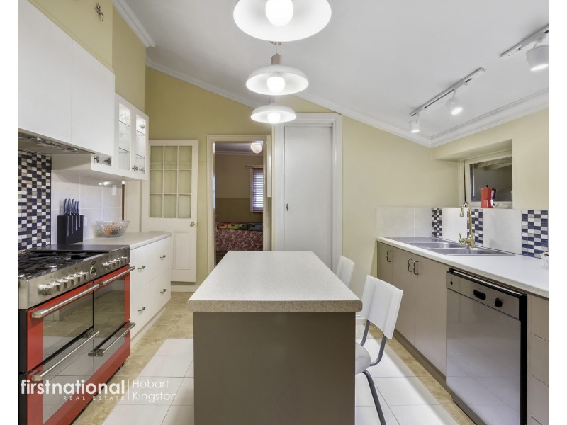 131 Main Street, Kempton TAS 7030