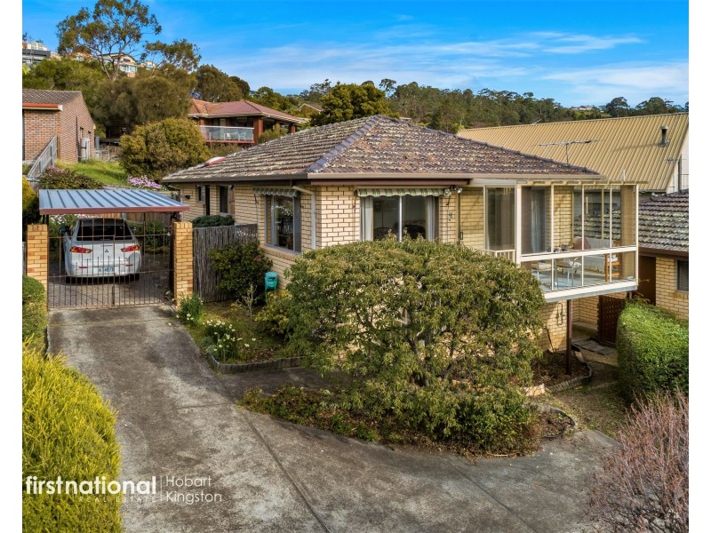 1/14 Suncoast Drive, Blackmans Bay TAS 7052