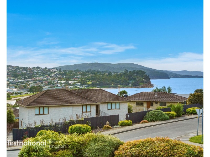 1/14 Suncoast Drive, Blackmans Bay TAS 7052