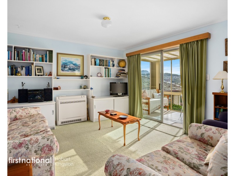 1/14 Suncoast Drive, Blackmans Bay TAS 7052