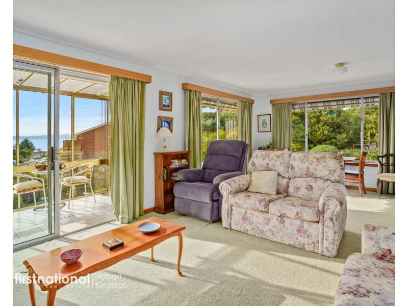 1/14 Suncoast Drive, Blackmans Bay TAS 7052