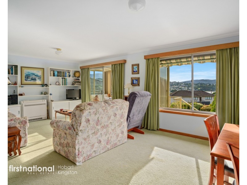 1/14 Suncoast Drive, Blackmans Bay TAS 7052