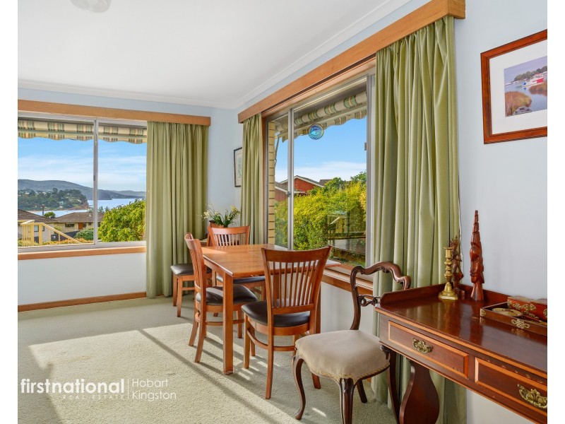 1/14 Suncoast Drive, Blackmans Bay TAS 7052