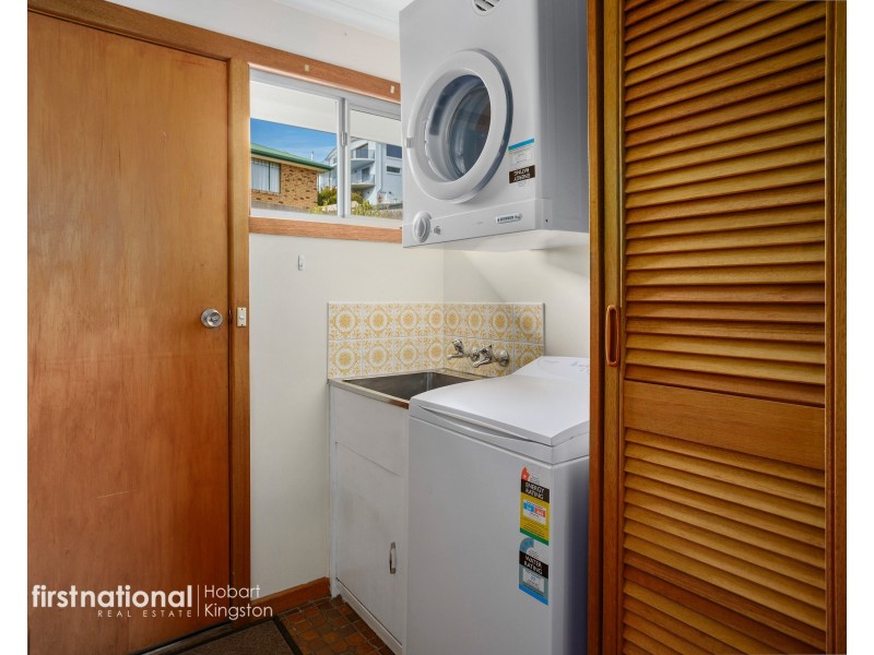 1/14 Suncoast Drive, Blackmans Bay TAS 7052