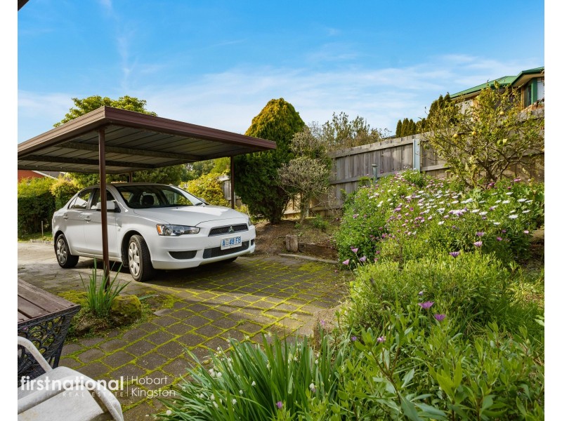 1/14 Suncoast Drive, Blackmans Bay TAS 7052