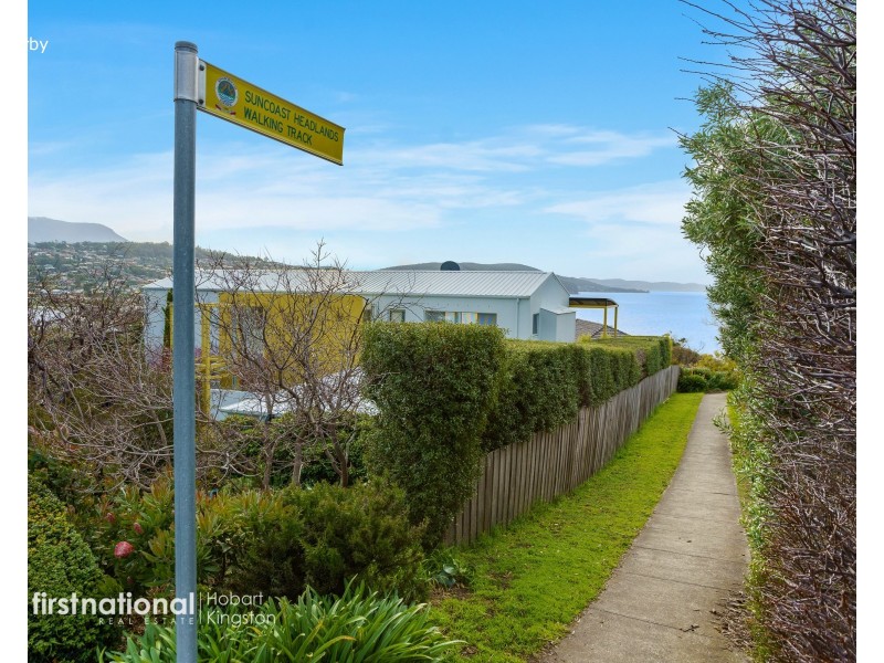 1/14 Suncoast Drive, Blackmans Bay TAS 7052