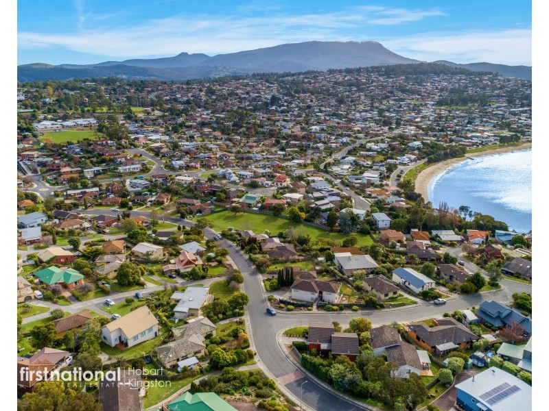 1/14 Suncoast Drive, Blackmans Bay TAS 7052