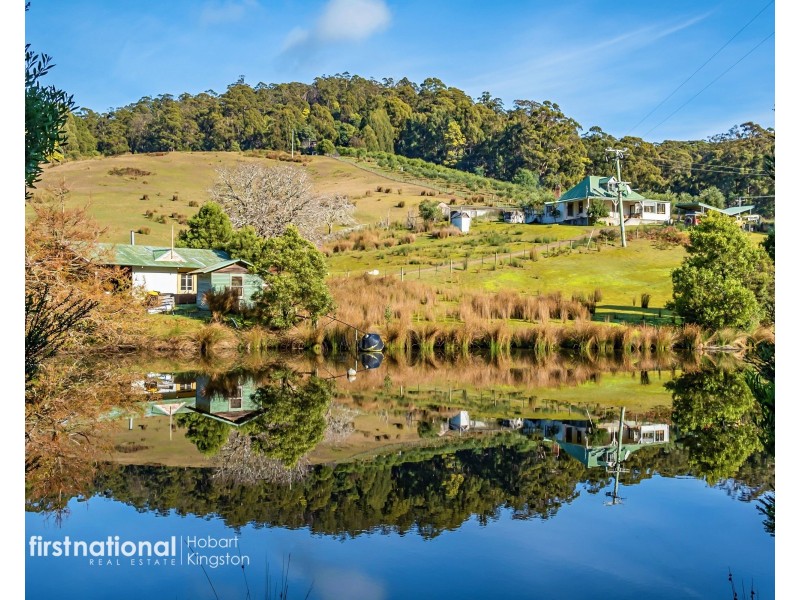 120 McPhersons Road, Adventure Bay TAS 7150