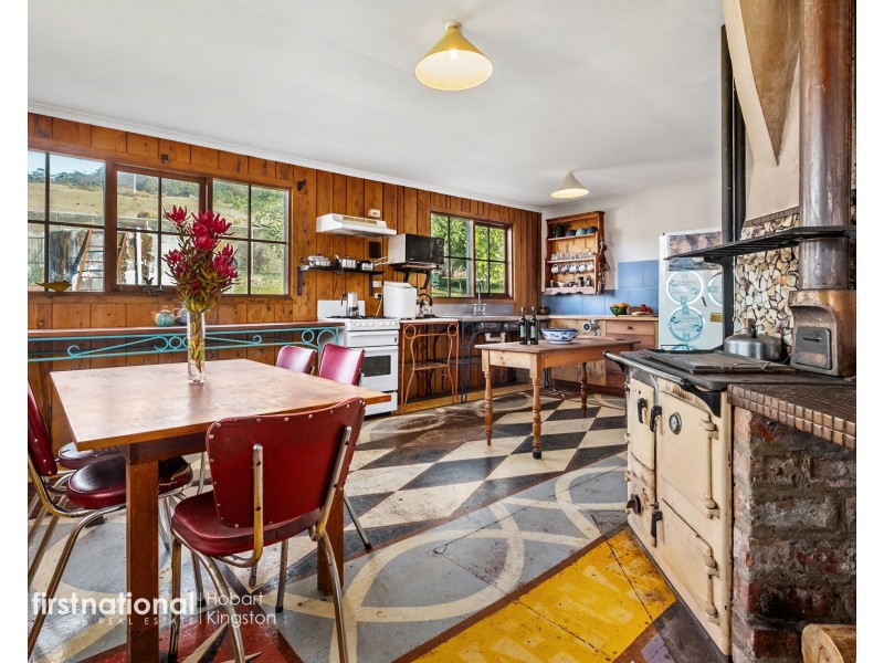 120 McPhersons Road, Adventure Bay TAS 7150