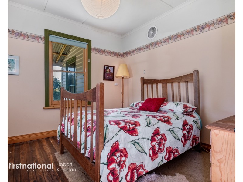 120 McPhersons Road, Adventure Bay TAS 7150