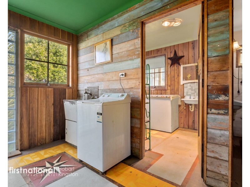 120 McPhersons Road, Adventure Bay TAS 7150