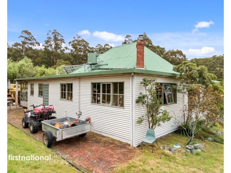 120 McPhersons Road, Adventure Bay TAS 7150