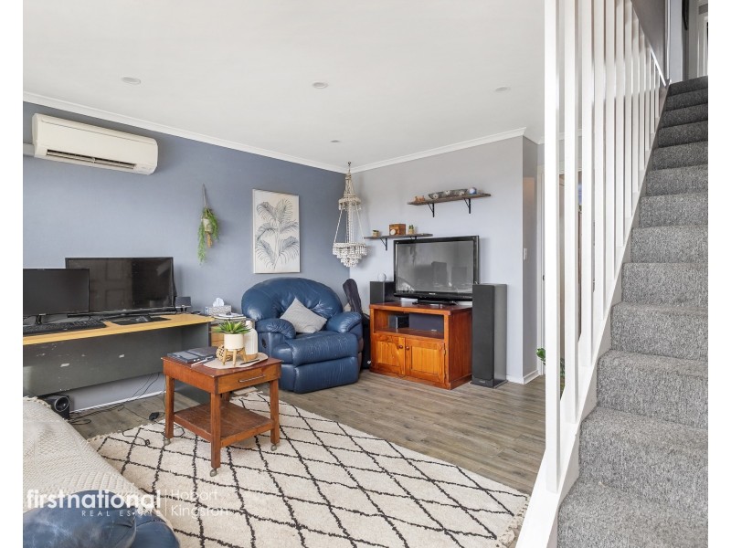2/8 Opal Drive, Blackmans Bay TAS 7052