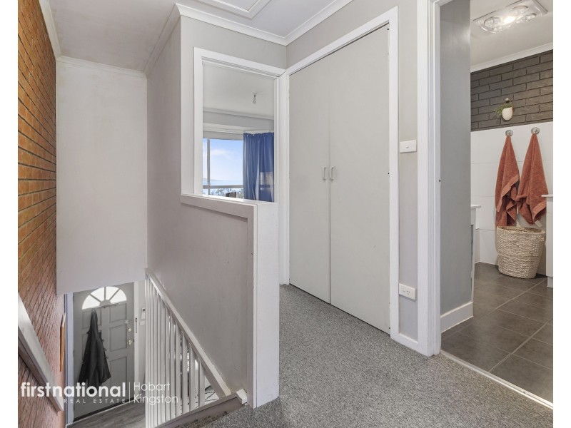2/8 Opal Drive, Blackmans Bay TAS 7052