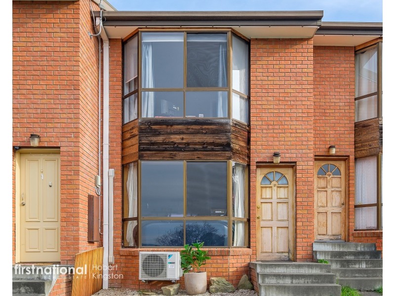 2/8 Opal Drive, Blackmans Bay TAS 7052
