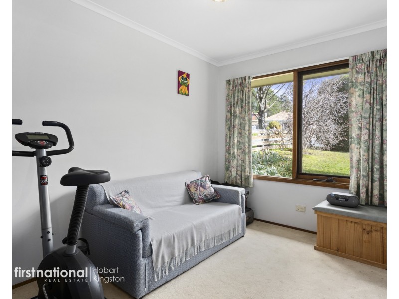 5 Jantina Place, Kingston TAS 7050