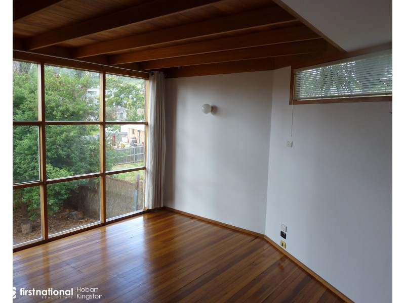 19 Tarana Road, Blackmans Bay TAS 7052