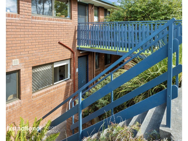 2/9 Browns Road, Kingston TAS 7050