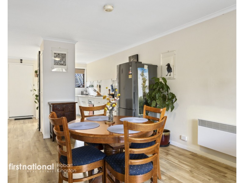 2/9 Browns Road, Kingston TAS 7050